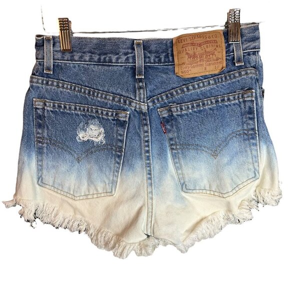 Levi's Cut Off Denim Jean Shorts 2 Tone Distressed High Rise Boho Size S - Picture 2 of 3